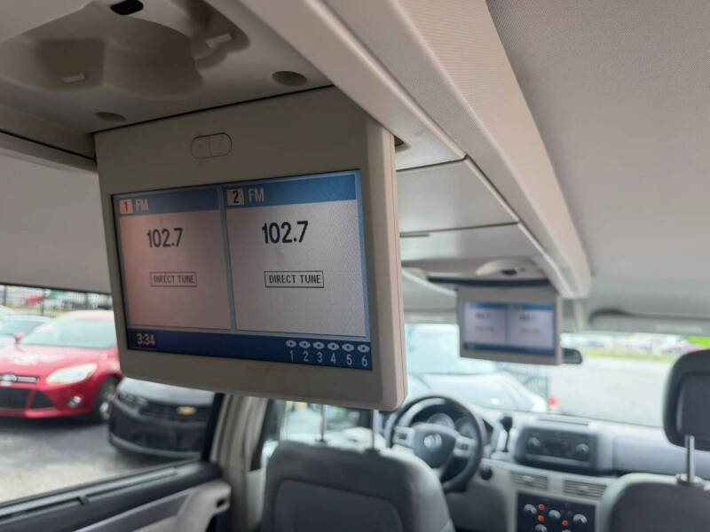2011 Volkswagen Routan