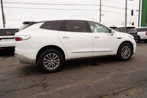 2023 Buick Enclave Essence