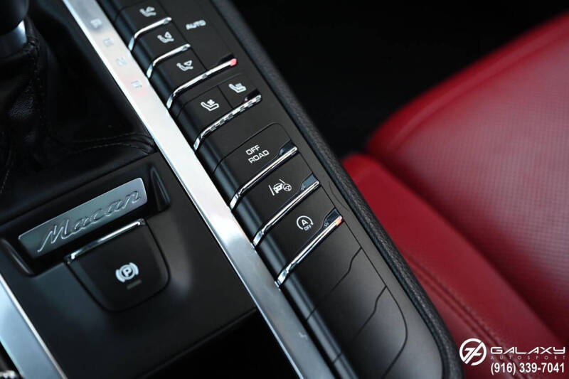 2018 Porsche Macan S