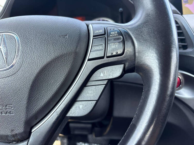 2013 Acura ILX 2.0L w/Tech