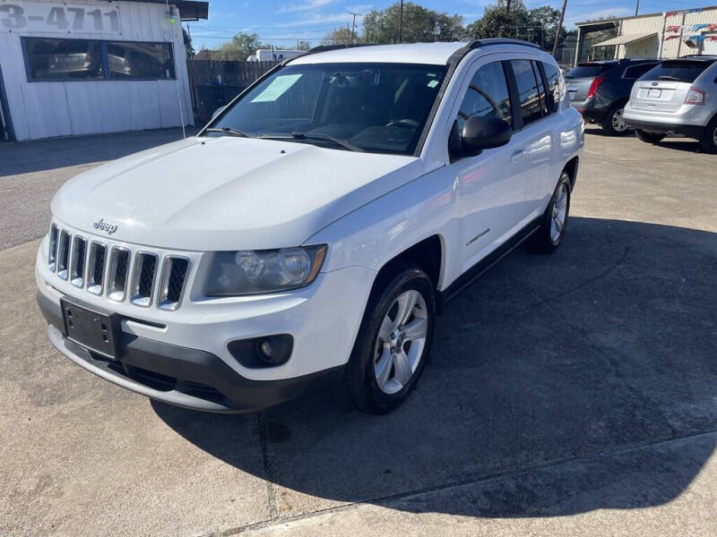 2016 Jeep Compass Sport photo 2