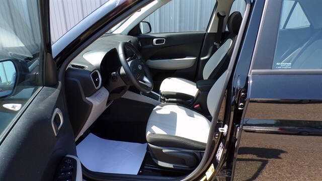 2022 Hyundai Venue SEL