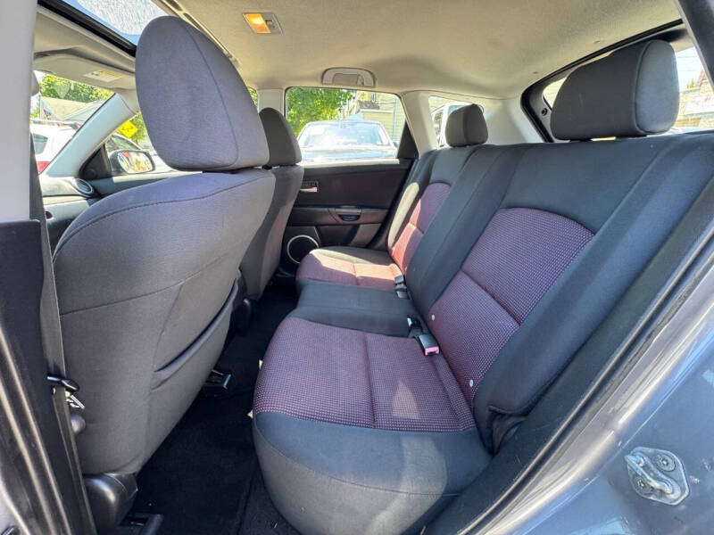 2005 Mazda MAZDA3 s