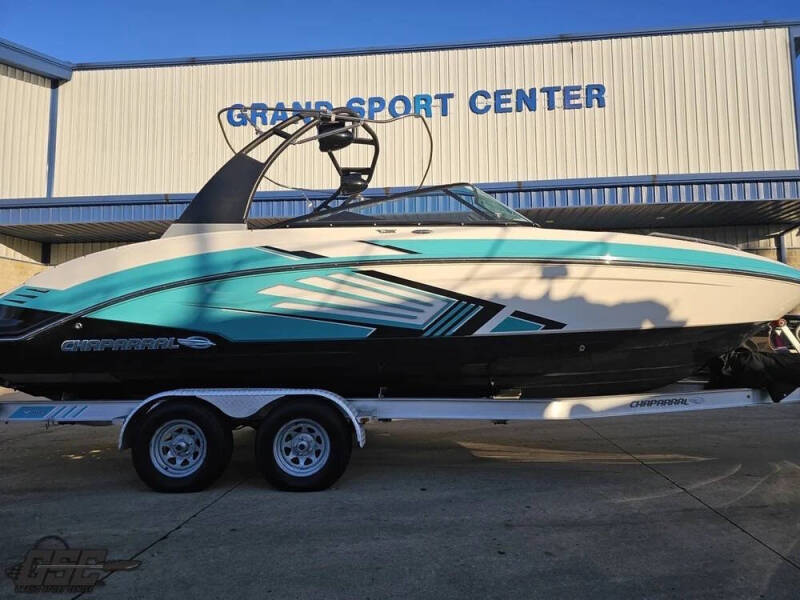 2016 Chaparral 243