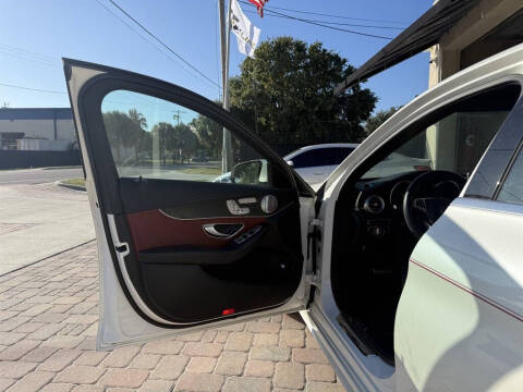 2015 Mercedes-Benz C-Class C 300 4MATIC