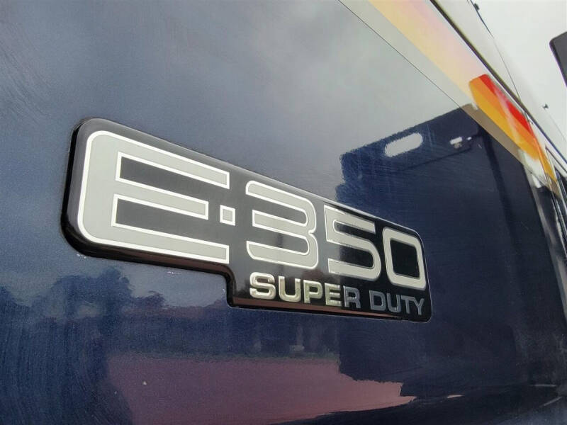 2001 Ford E-Series E-350 SD