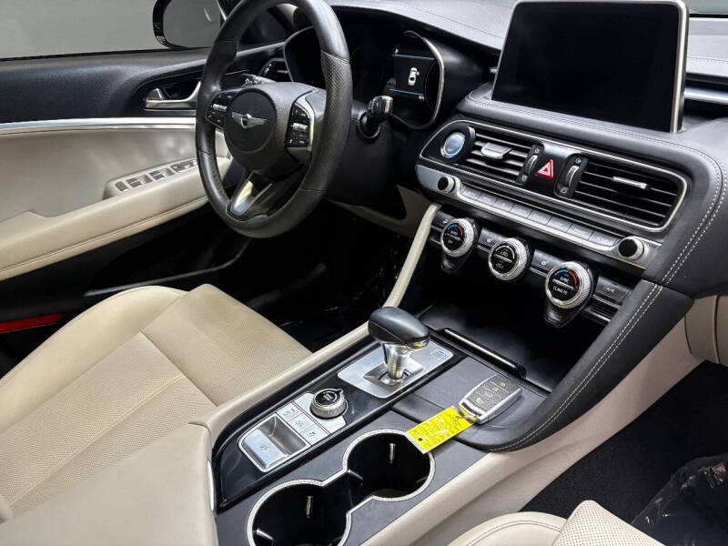 2021 Genesis G70 2.0T