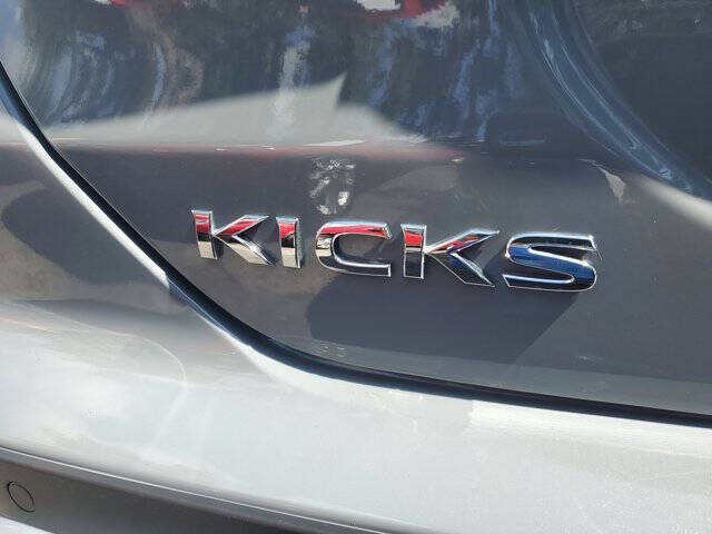 2024 Nissan Kicks SV