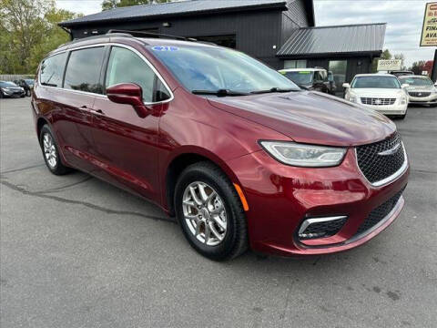 2021 Chrysler Pacifica for sale at HUFF AUTO GROUP in Jackson MI