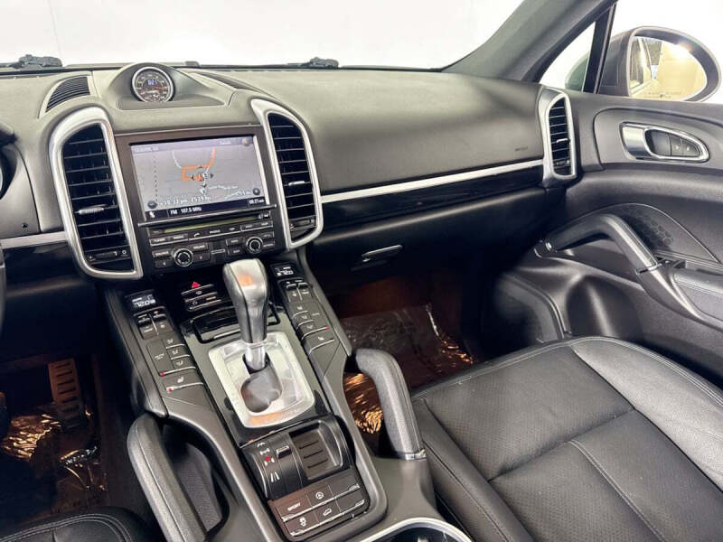 2012 Porsche Cayenne Tiptronic