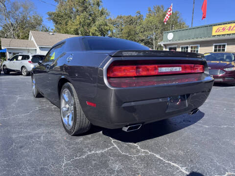 2013 Dodge Challenger R/T Plus