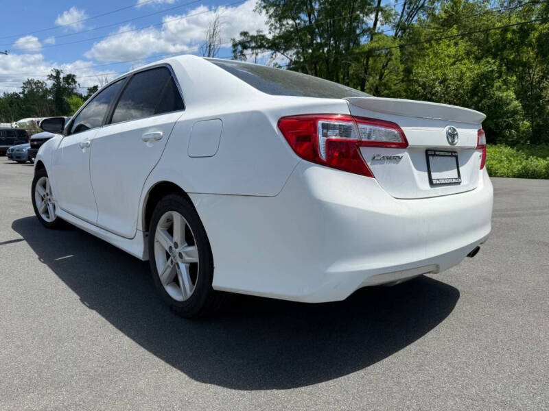 2012 Toyota Camry SE