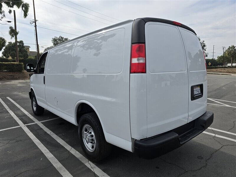 2021 Chevrolet Express 2500
