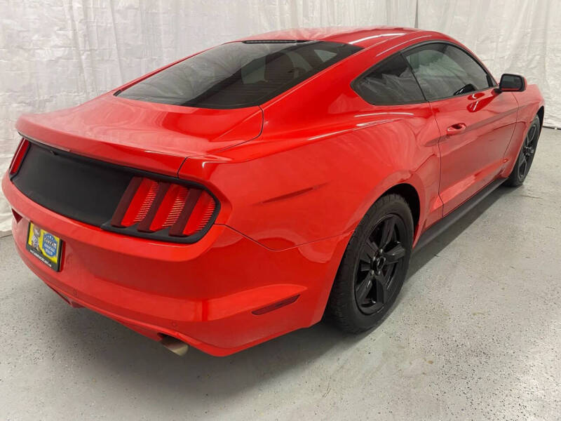 2017 Ford Mustang V6