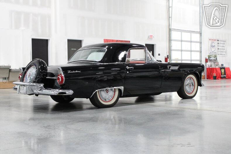 1956 Ford Thunderbird