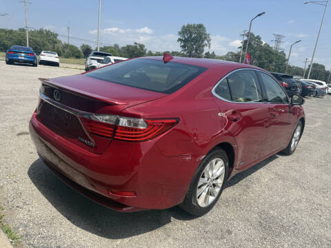 2015 Lexus ES 300h