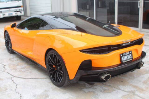 2023 McLaren GT