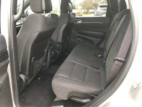 2019 Jeep Grand Cherokee Laredo