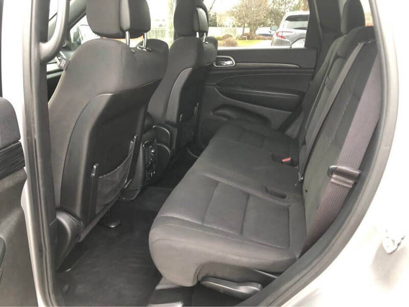 2019 Jeep Grand Cherokee Laredo