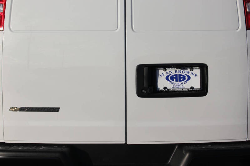 2025 Chevrolet Express 3500