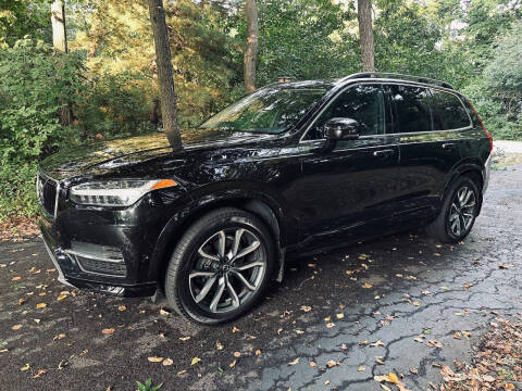 2018 Volvo XC90 T5 Momentum 7-Passenger