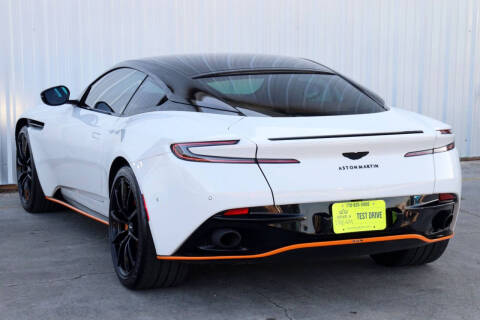 2022 Aston Martin DB11 V8
