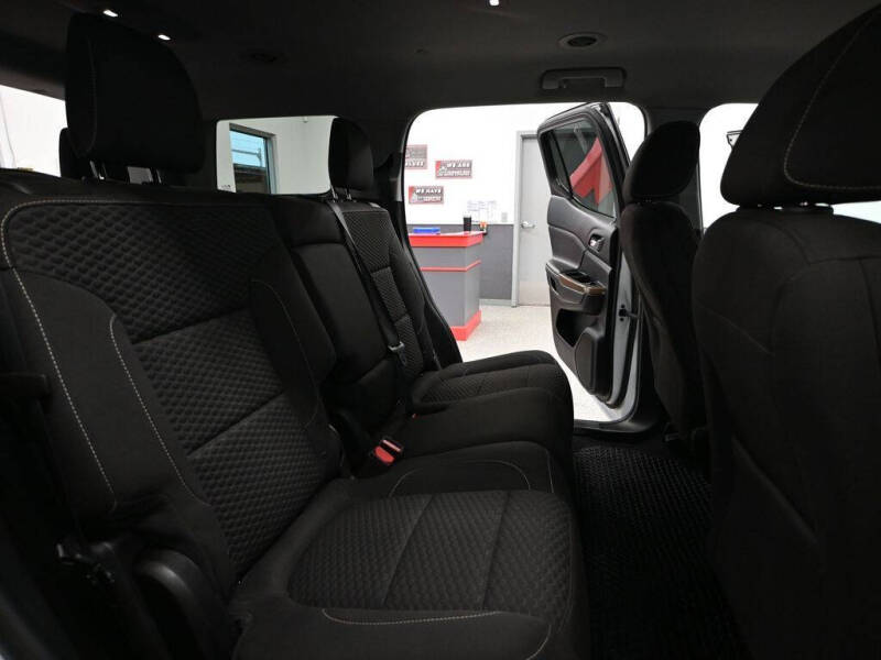 2017 GMC Acadia SLE-2