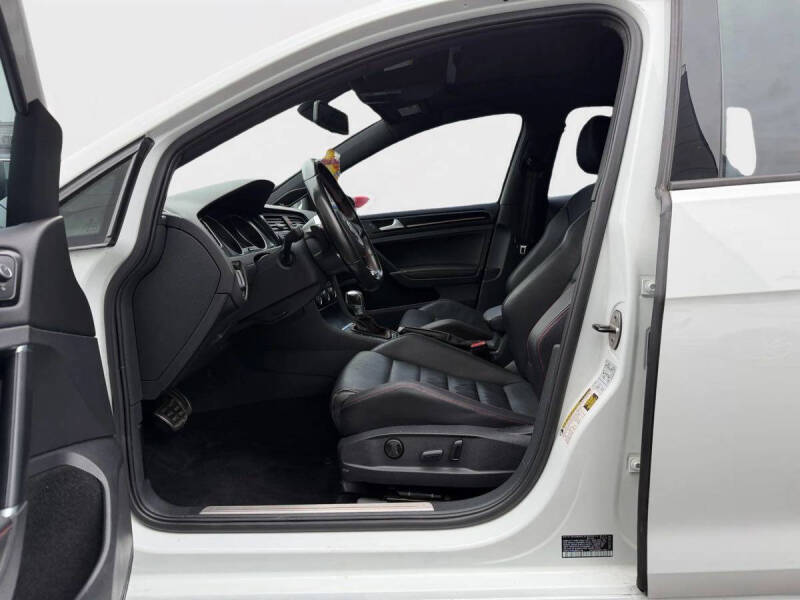 2016 Volkswagen Golf GTI