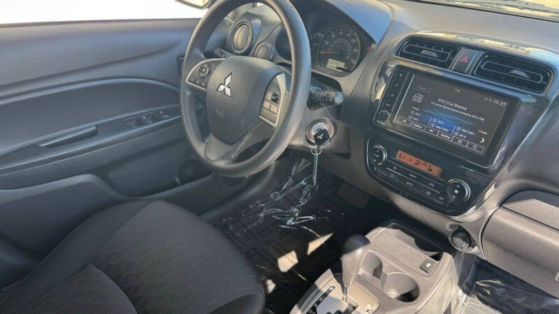 2022 Mitsubishi Mirage ES