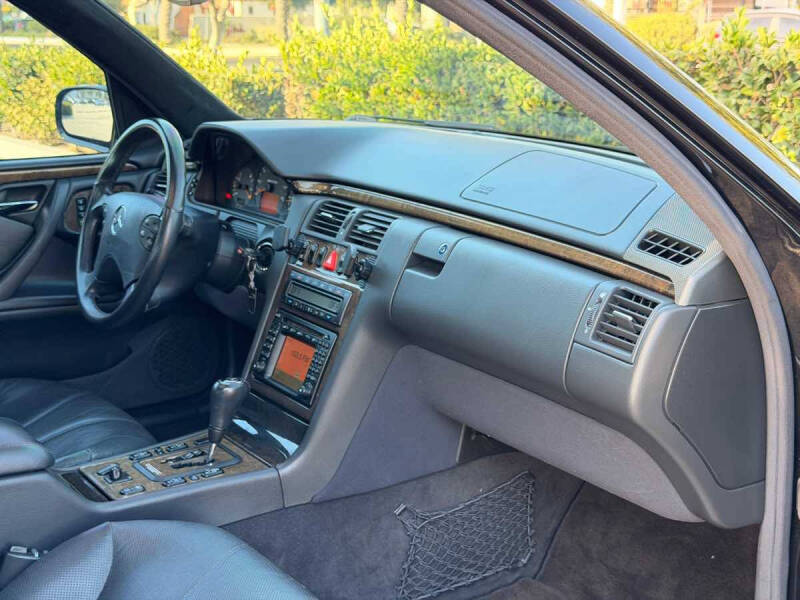 2000 Mercedes-Benz E-Class E 55 AMG