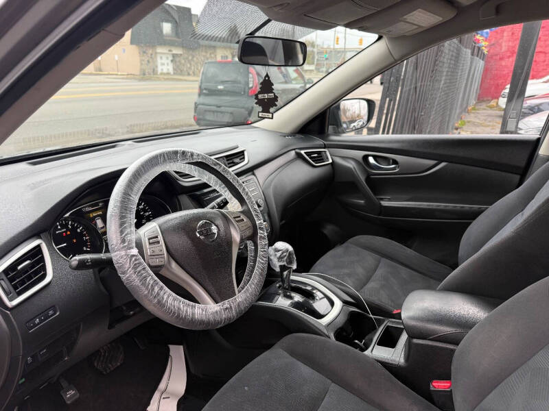 2016 Nissan Rogue SV