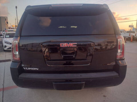 2017 GMC Yukon SLT