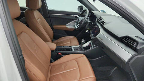 2020 Audi Q3 quattro Premium 45 TFSI