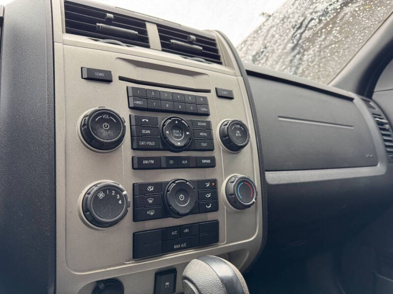 2009 Ford Escape XLT