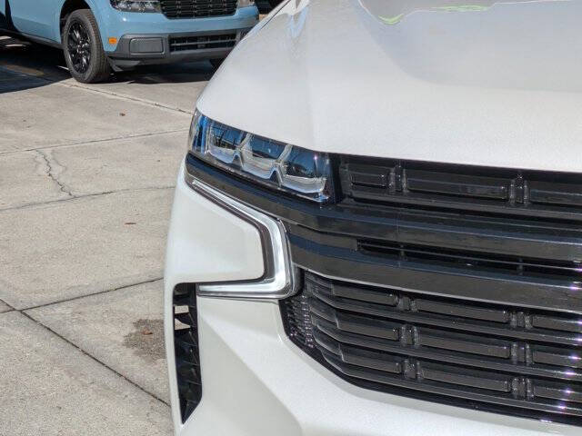 2023 Chevrolet Suburban RST