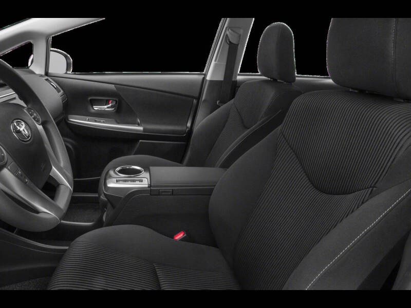 2015 Toyota Prius v Three