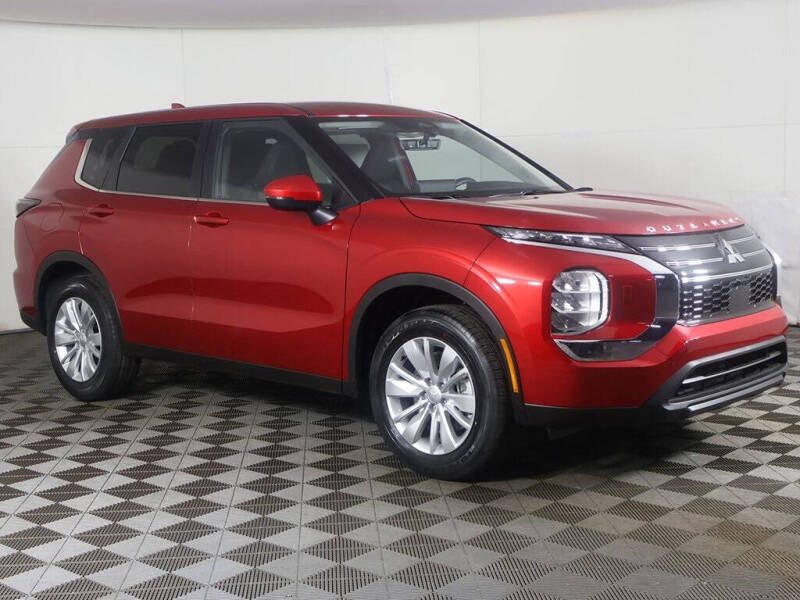 2025 Mitsubishi Outlander ES