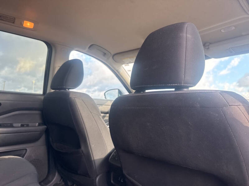 2022 Nissan Pathfinder S