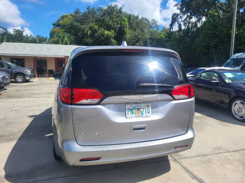 2017 Chrysler Pacifica Touring