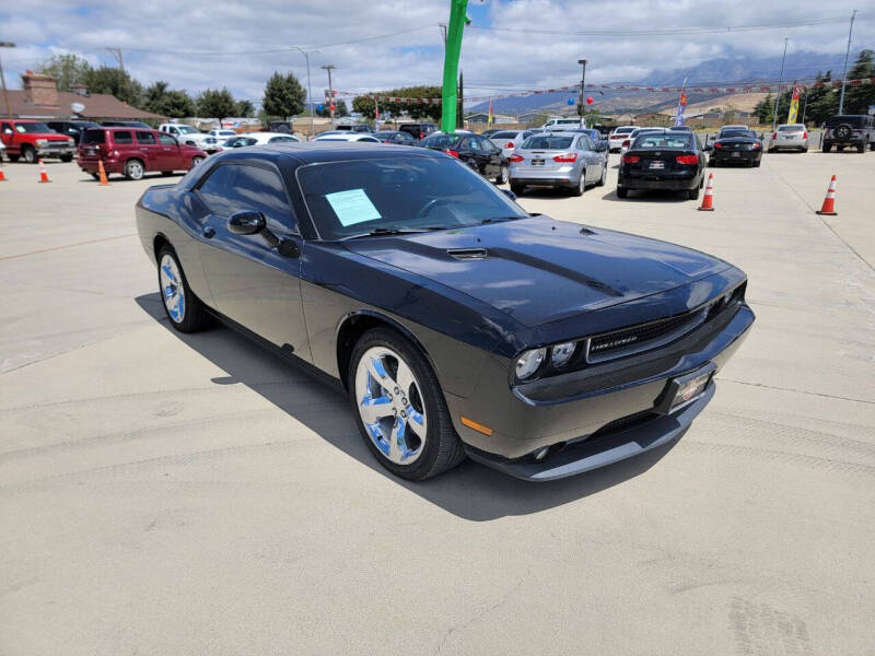 2012 Dodge Challenger SXT Plus