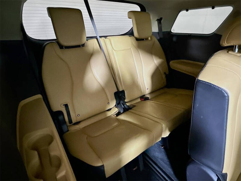 2022 Kia Carnival EX