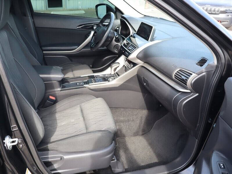2020 Mitsubishi Eclipse Cross SE
