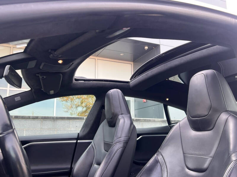 2016 Tesla Model S 85D