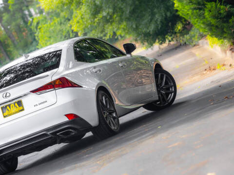 2017 Lexus IS 200t