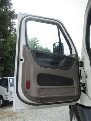 2014 Freightliner Cascadia