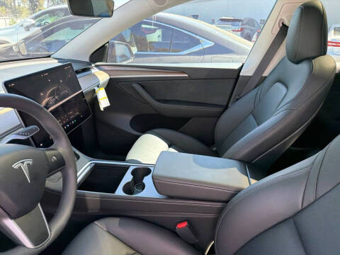 2024 Tesla Model Y Long Range