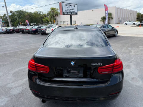 2017 BMW 3 Series 320i