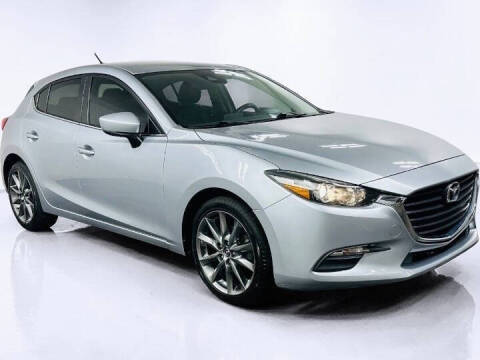 2018 Mazda MAZDA3 Touring