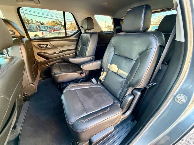 2021 Chevrolet Traverse LT Leather