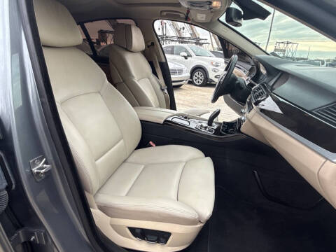 2012 BMW 5 Series 535i